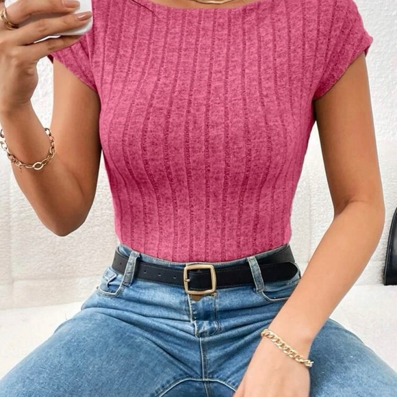 SEXY Privé Solid Backless Crop Tee *NEW* - Picture 3 of 16